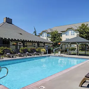 Homewood By Hilton / Portland Hotel Vancouver